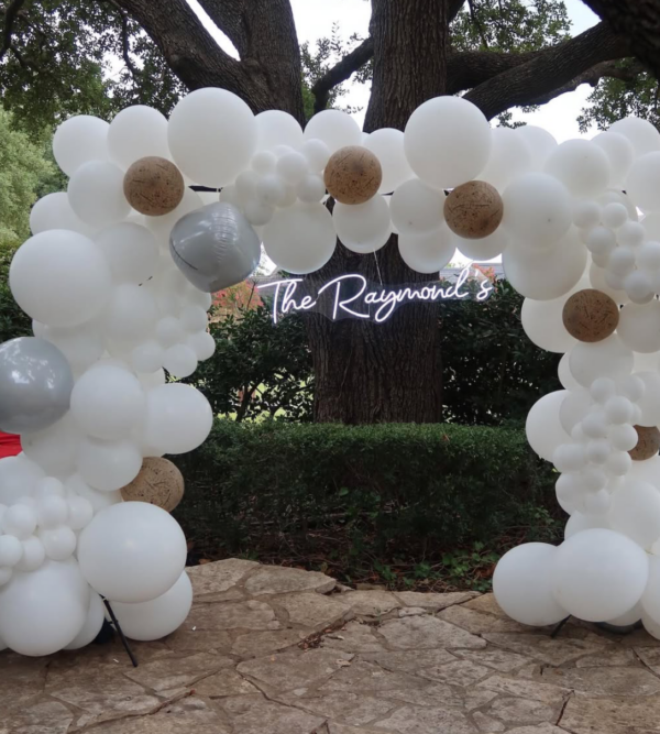 Walk-Under Balloon Arch