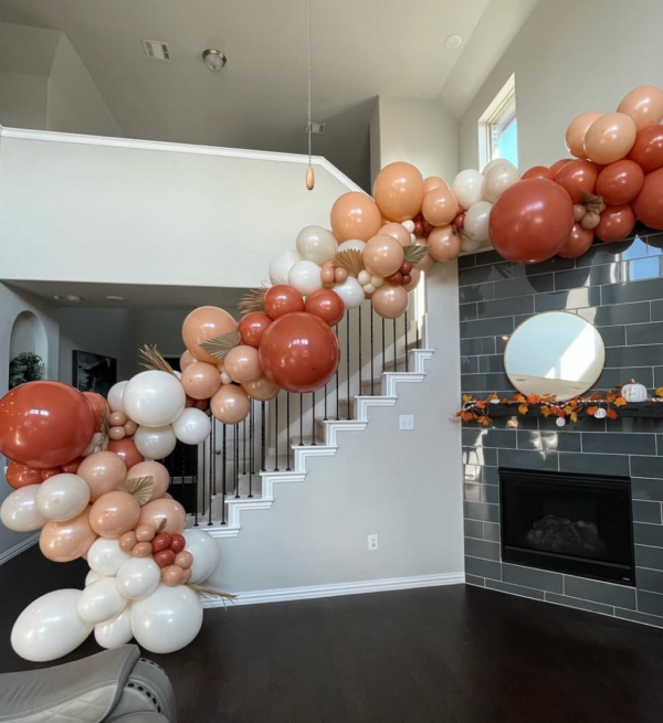 Balloon Garlands - Image 10